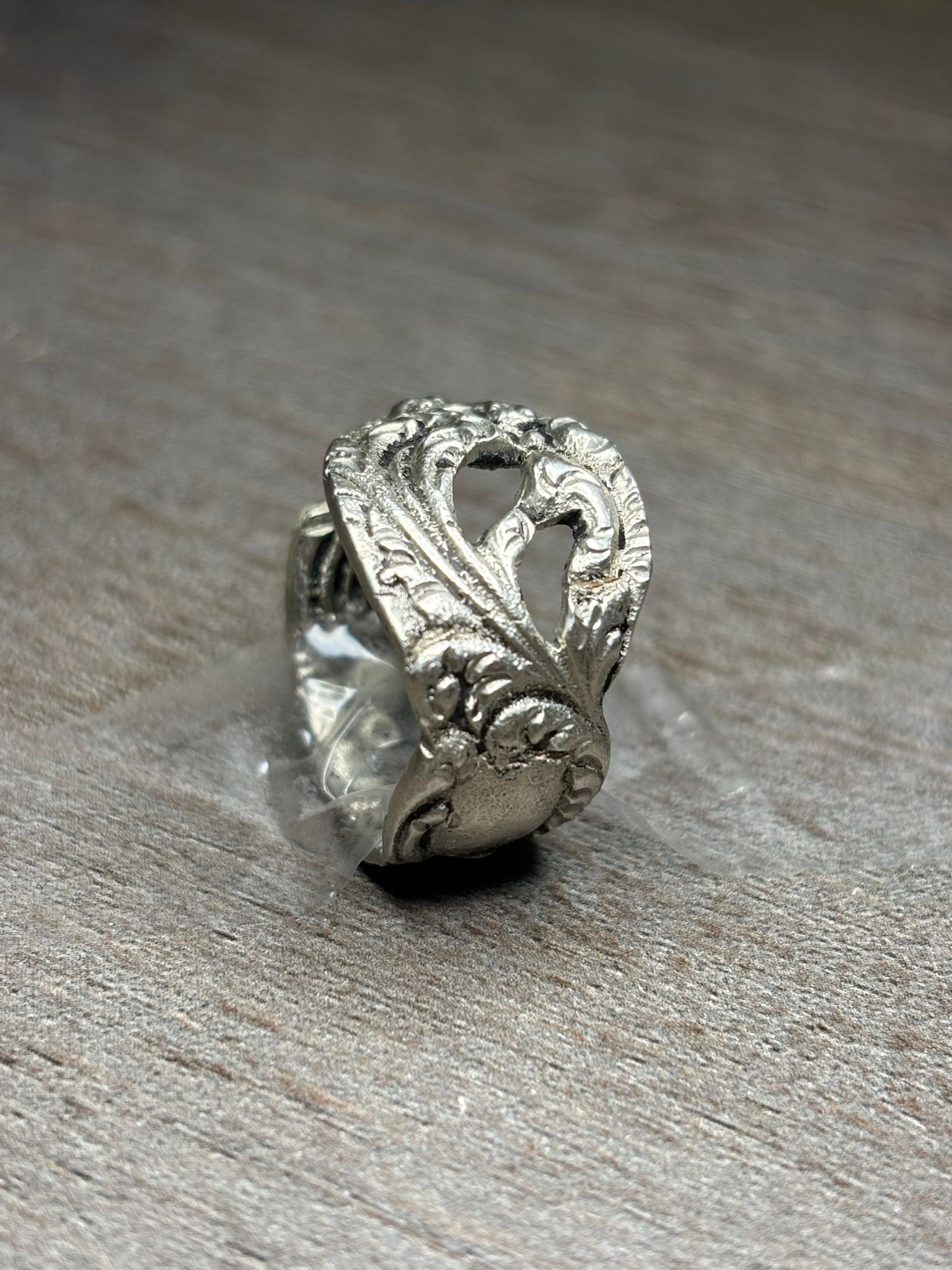 Anillo Gravis Flora - Plata 900