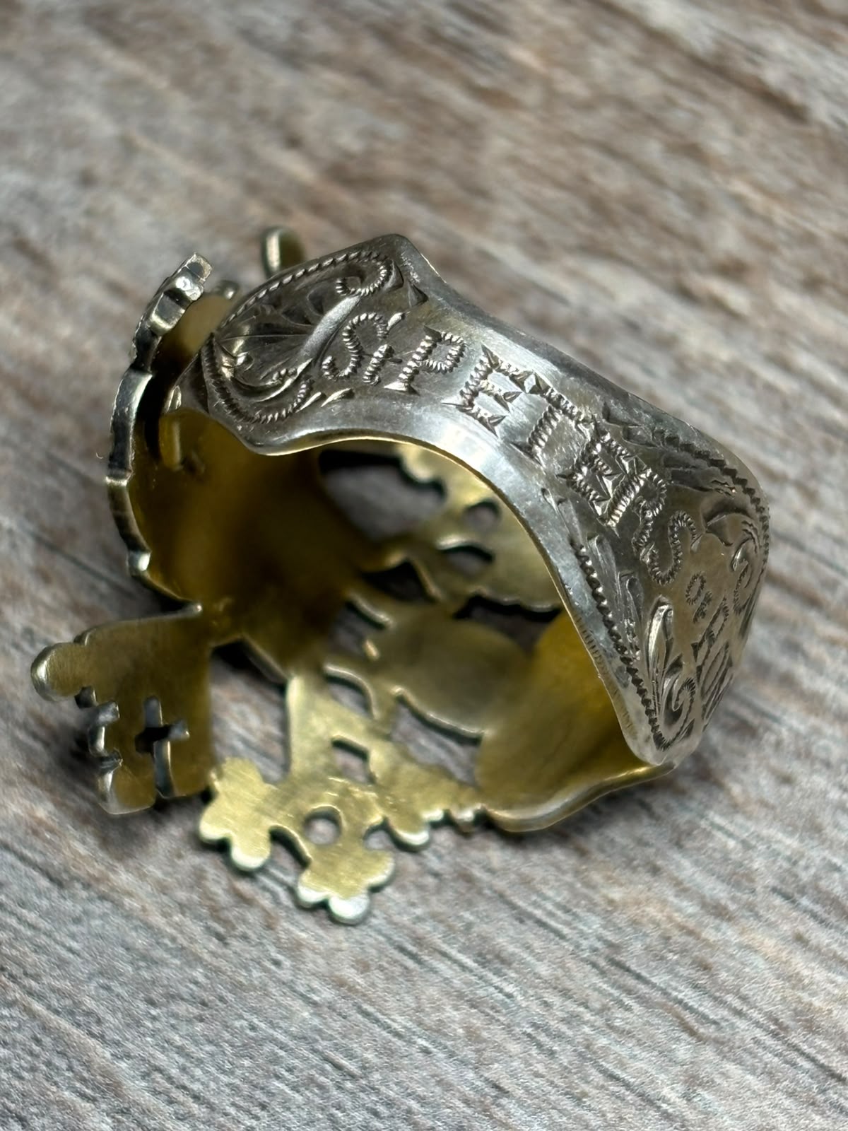 Anillo St. Peters