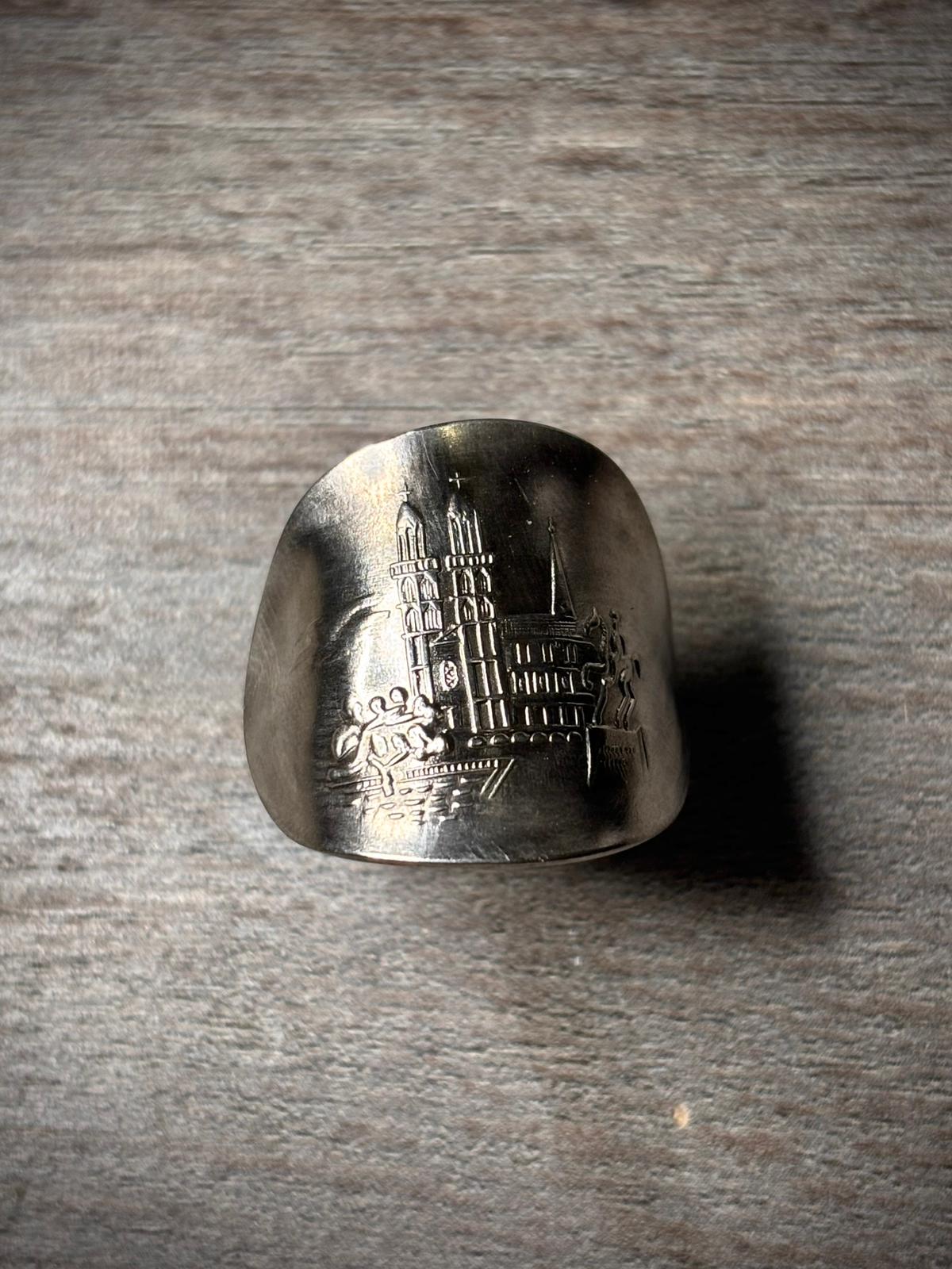 Anillo Monumento - Acero Suizo